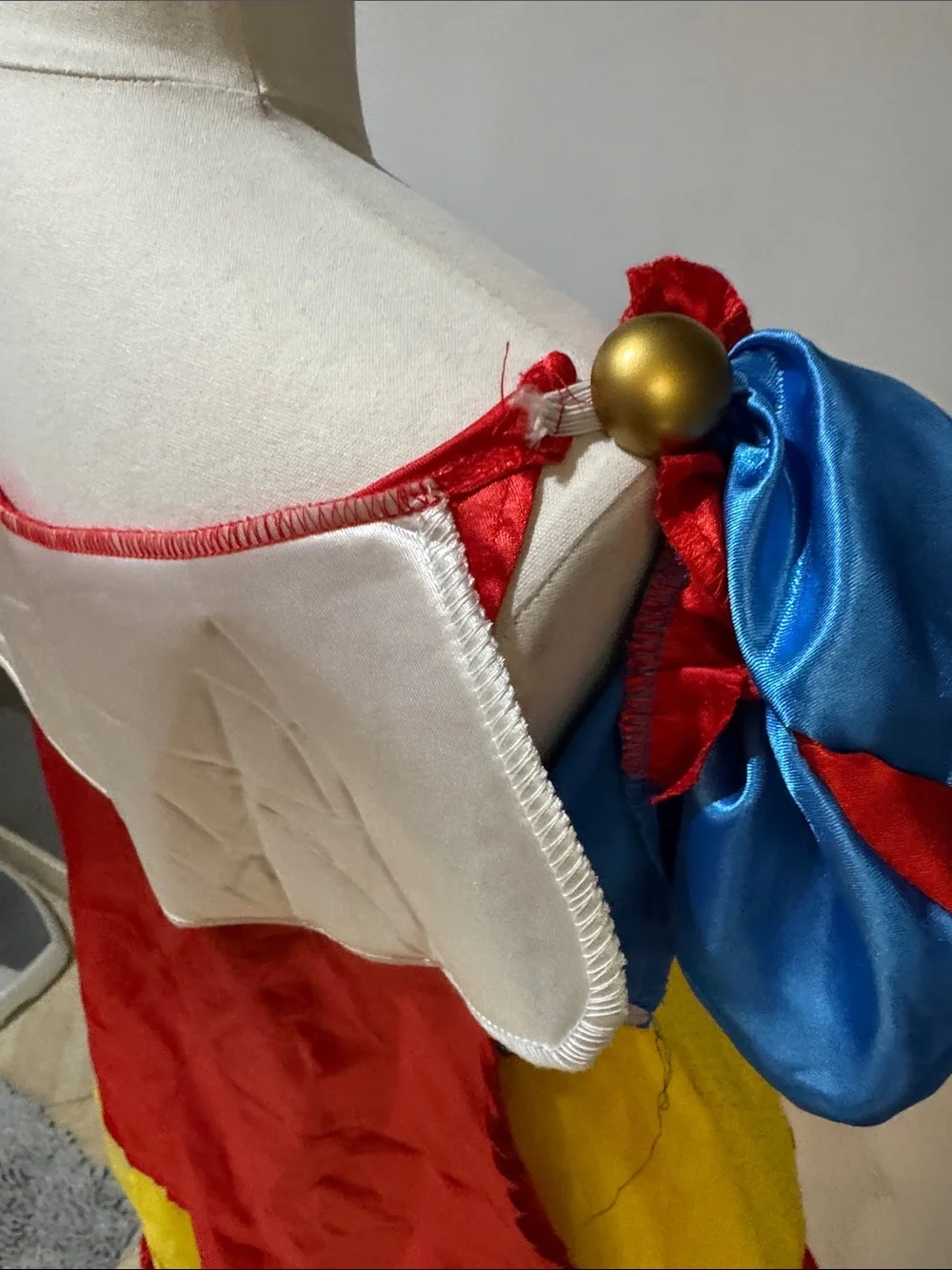 Classic Princess Snow White Kids Costume Dress in Blue, Yellow & Red